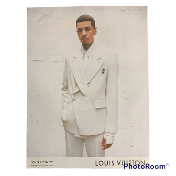 Esquire Magazine September 2022 Kid Cudi Reborn Style With Swagger Tom Cruise - Picture 2 of 4